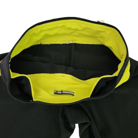 LULULEMON Run: Inspire Crop II black and yellow size 4 - Picture 5 of 14